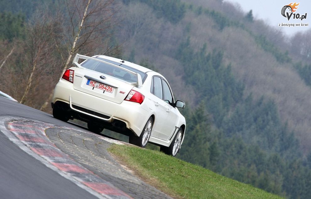 Subaru Impreza WRX STI 2011 na Nurburgringu