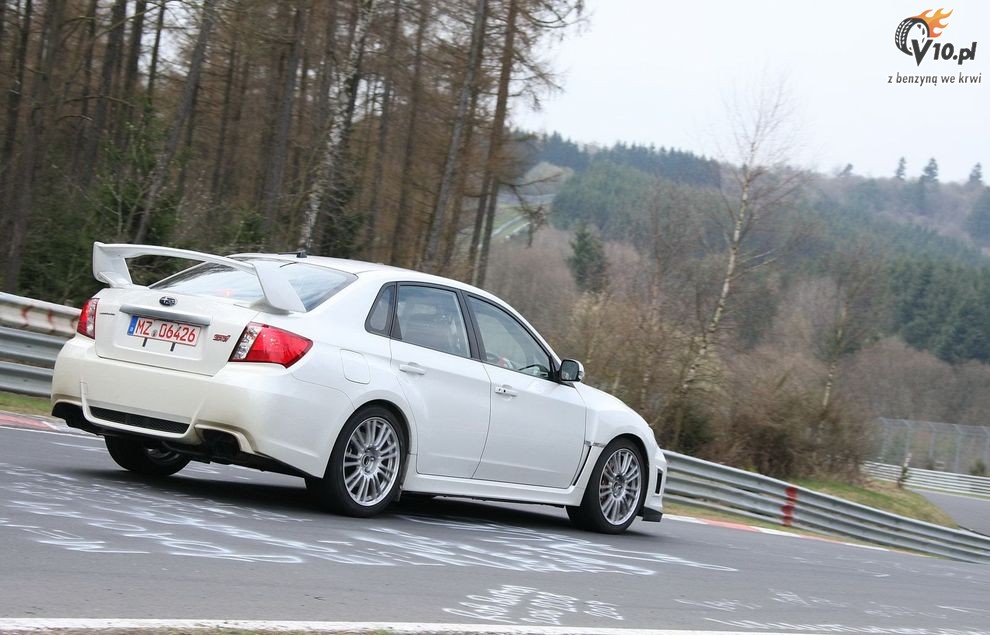 Subaru Impreza WRX STI 2011 na Nurburgringu