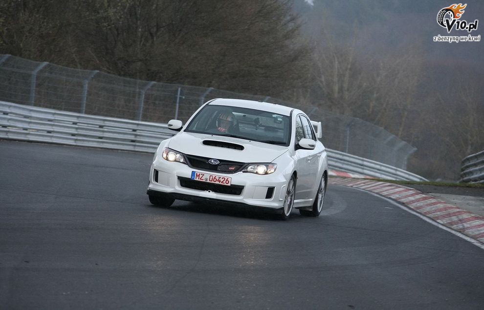 Subaru Impreza WRX STI 2011 na Nurburgringu