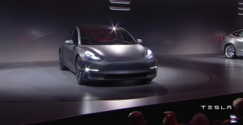 Tesla zebrała 400 tys. zamówień na nowy Model 3
