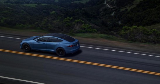 Tesla Model S SSCustoms