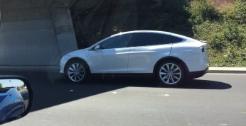 Tesla Model X na zdjęciach szpiegowskich