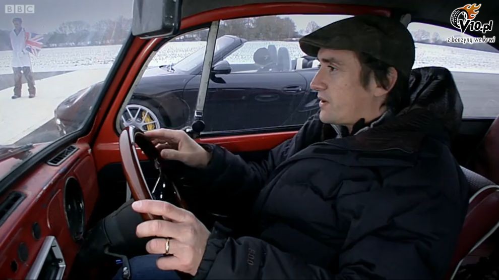 Volkswagen Beetle vs Porsche 911 Turbo
