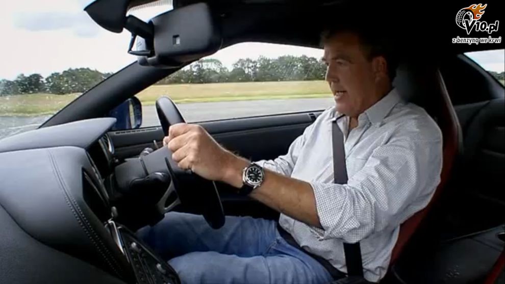 Top Gear - Nissan GT-R vs Jaguar XKR-S