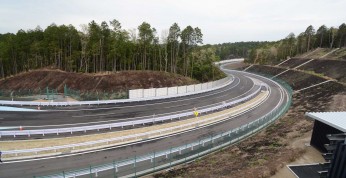 Toyota zbudowała swój mały Nurburgring