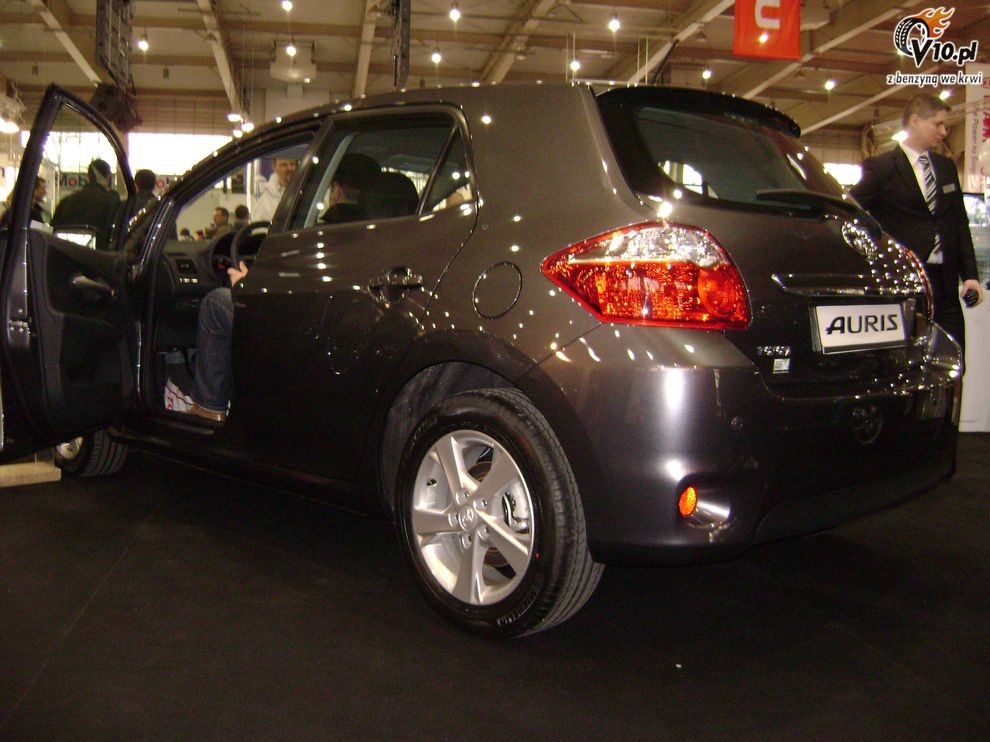 Nowa Toyota Auris po face liftingu - Motor Show 2010
