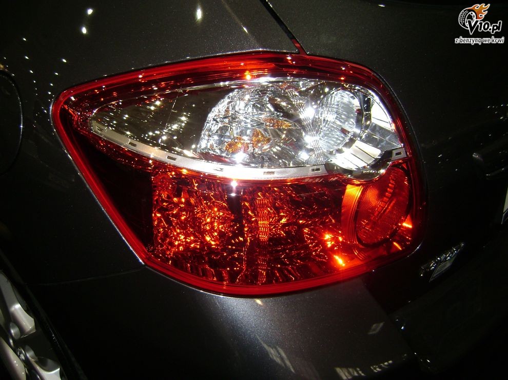 Nowa Toyota Auris po face liftingu - Motor Show 2010