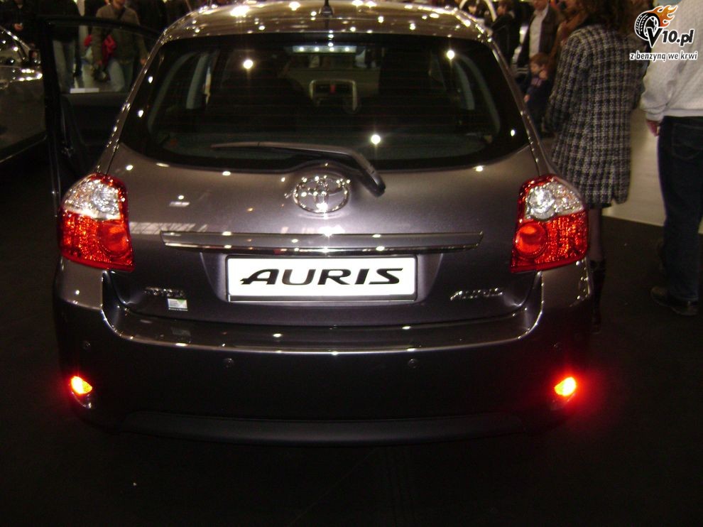 Nowa Toyota Auris po face liftingu - Motor Show 2010