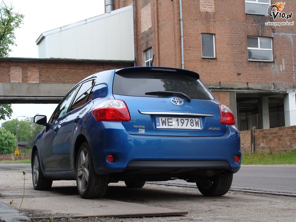 Nowa Toyota Auris 2010 po face-liftingu - polska prezentacja