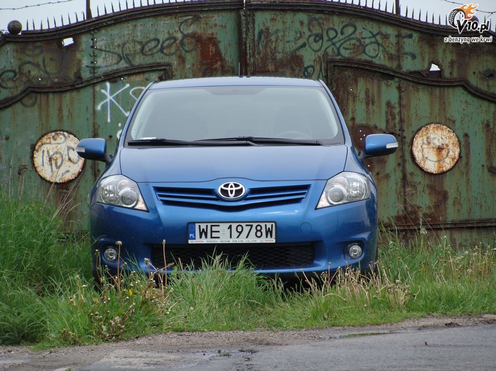Nowa Toyota Auris 2010 po face-liftingu - polska prezentacja