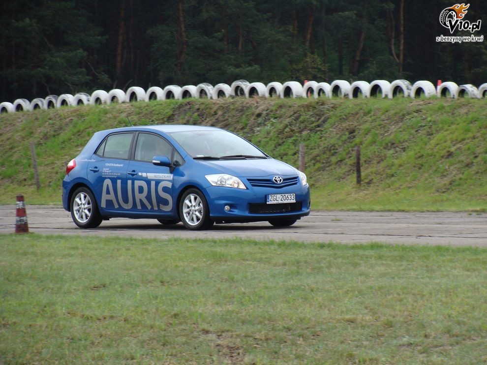 Nowa Toyota Auris 2010 po face-liftingu - polska prezentacja