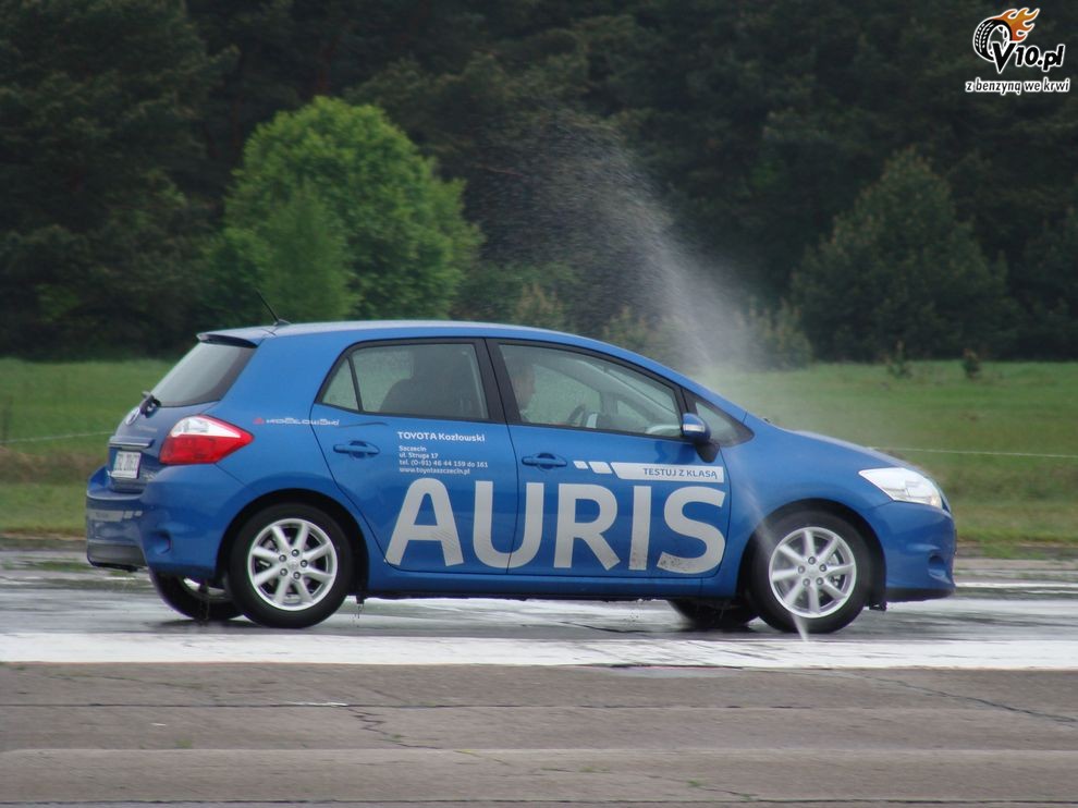 Nowa Toyota Auris 2010 po face-liftingu - polska prezentacja