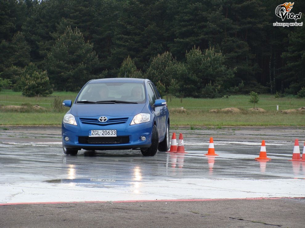 Nowa Toyota Auris 2010 po face-liftingu - polska prezentacja