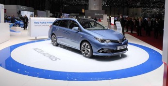 Odświeżona Toyota Auris prosto z Genewy