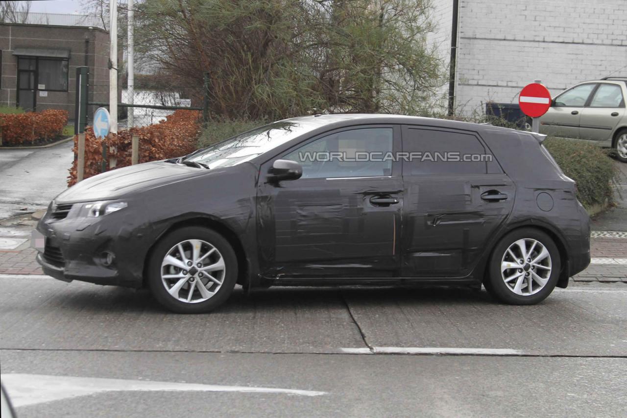 Toyota Auris 2013