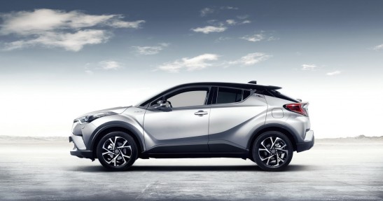 Toyota C-HR - tak wygląda wnętrze małego crossovera