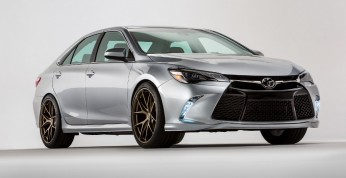 Toyota Camry TRD i Corolla TRD na SEMA 2015