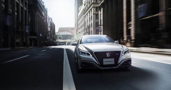 Toyota Crown 2018