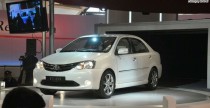 Nowa Toyota Etios Concept - New Delhi Auto Expo 2010