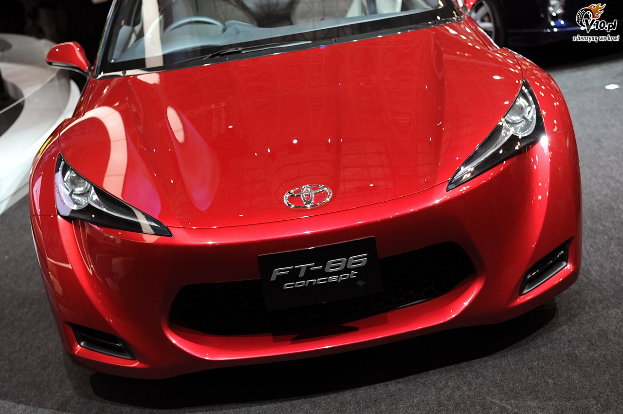 Toyota FT-86 jako Scion FT-S. Wersja od Subaru jednak z 4WD?