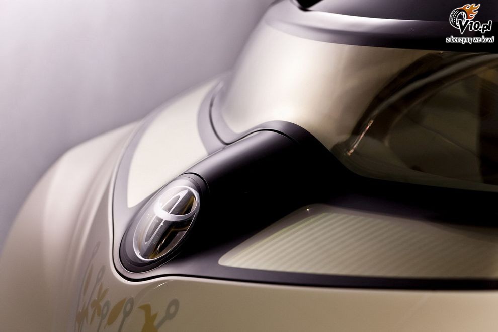 Toyota FT-EV II Concept