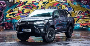 Toyota Hilux Invincible 50 - wersja specjalna niczym klasyk z...