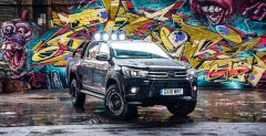 Toyota Hilux Invincible 50