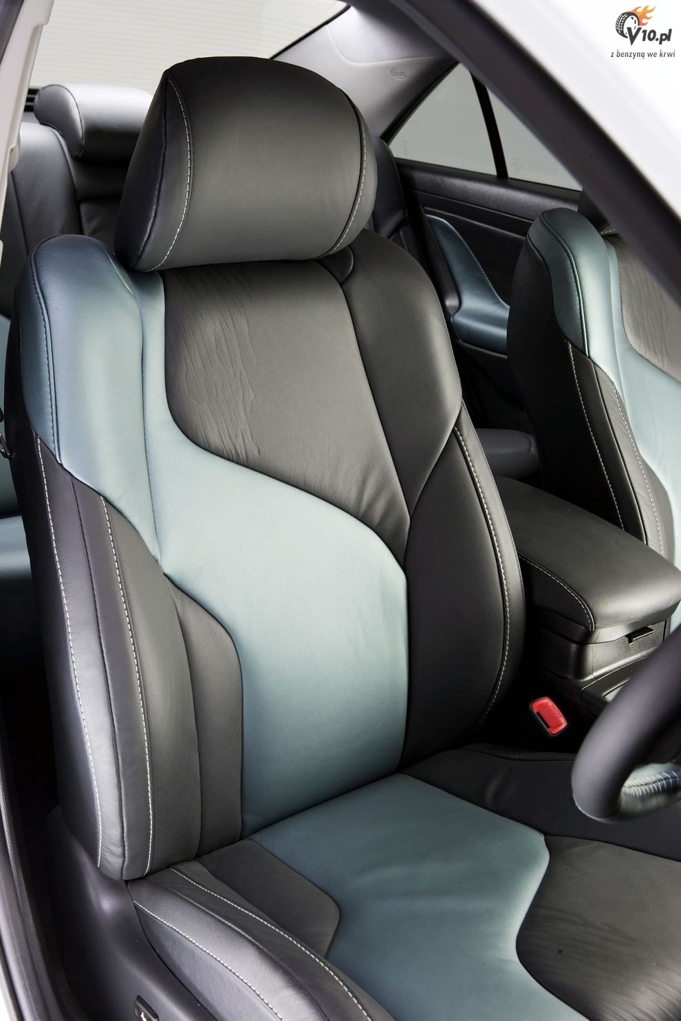 Nowa Toyota HC CV Hybrid Camry Concept