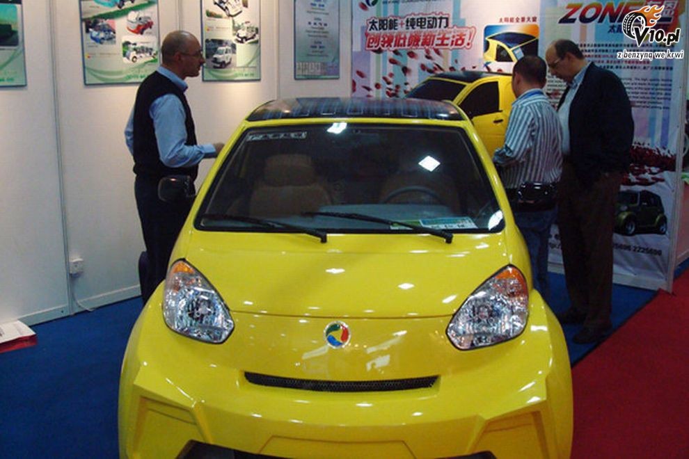 Chiska podrbka Toyoty iQ