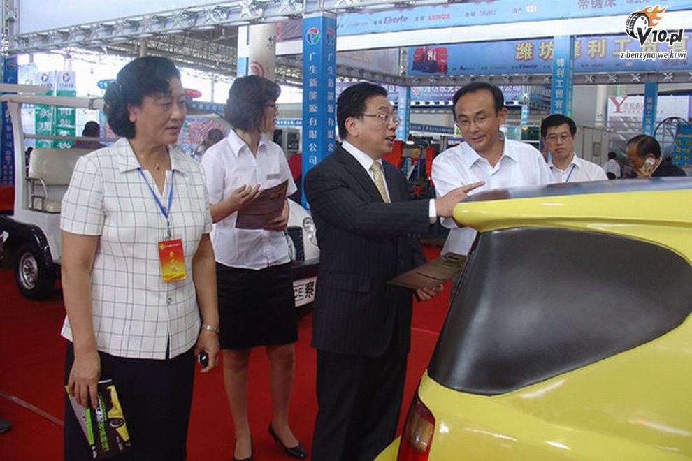 Chiska podrbka Toyoty iQ