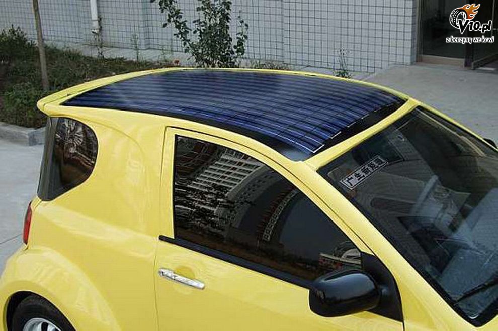 Chiska podrbka Toyoty iQ