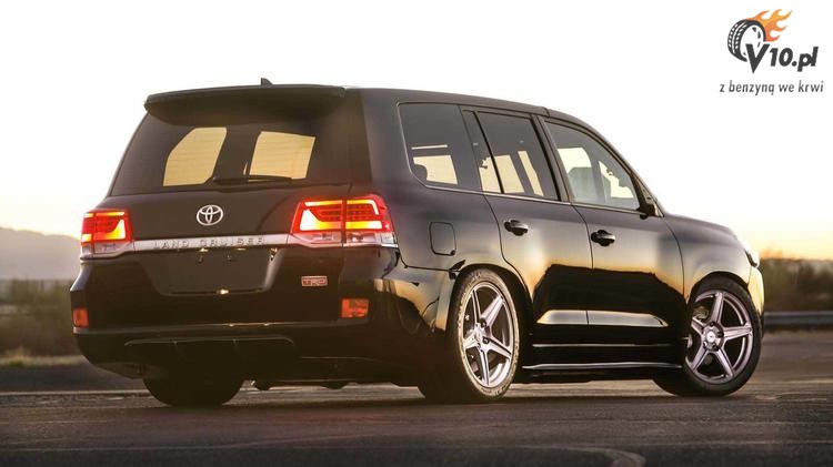 Toyota Land Cruiser o mocy 2000KM