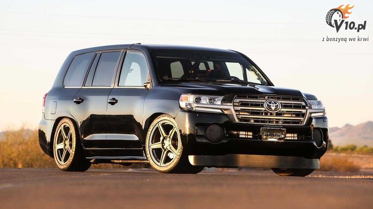 Toyota Land Cruiser o mocy 2000KM