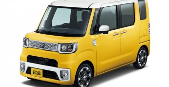 Toyota Pixis Mega - pudełko z Japonii