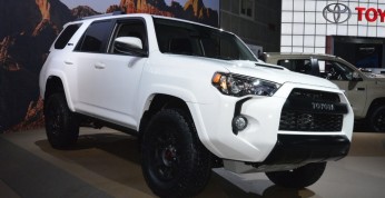 Toyota przyjechała do Los Angeles z terenówkami zmodyfikowanymi...