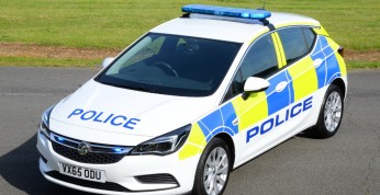 Brytyjska policja kupi ponad 2000 Vauxhalli