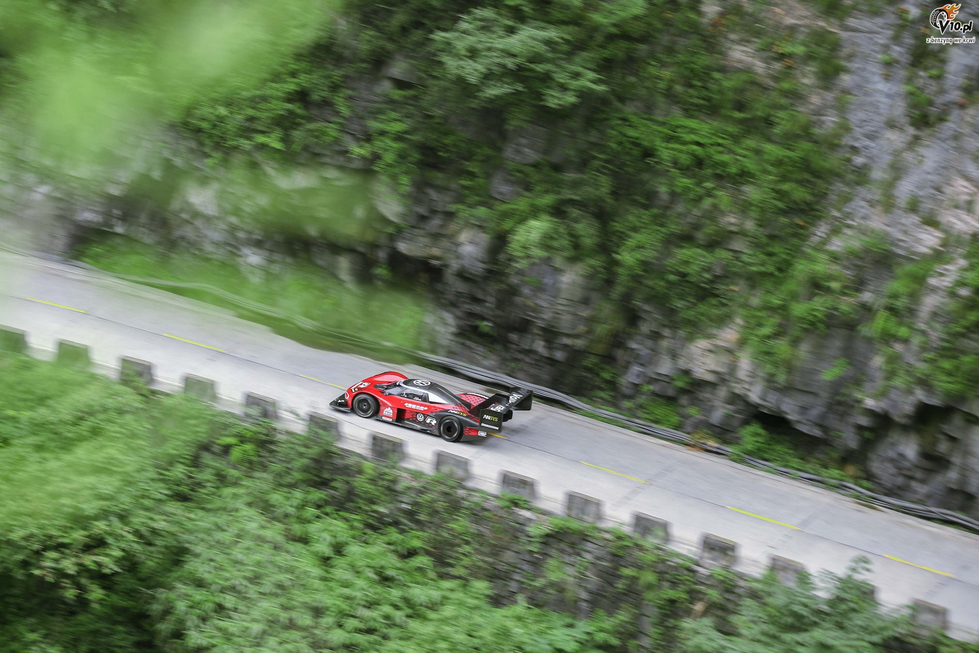 Volkswagen ID R