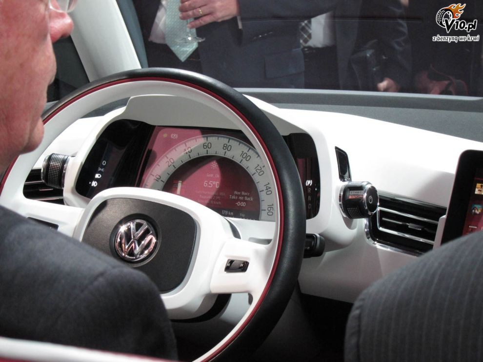 Volkswagen Bulli Concept na targach w Genewie 2011