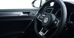 VW Golf R-Line