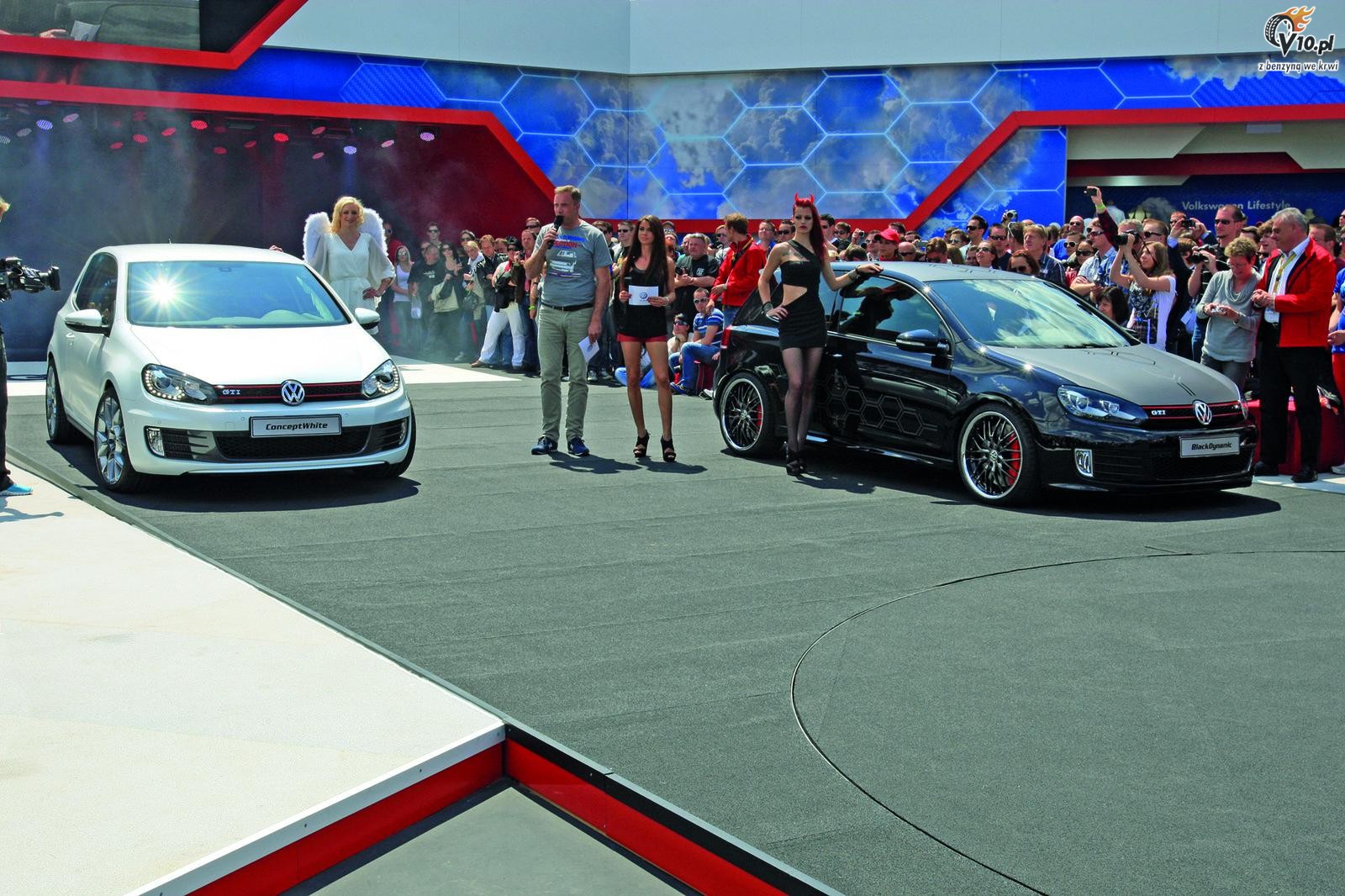 Volkswagen Golf GTI White Concept