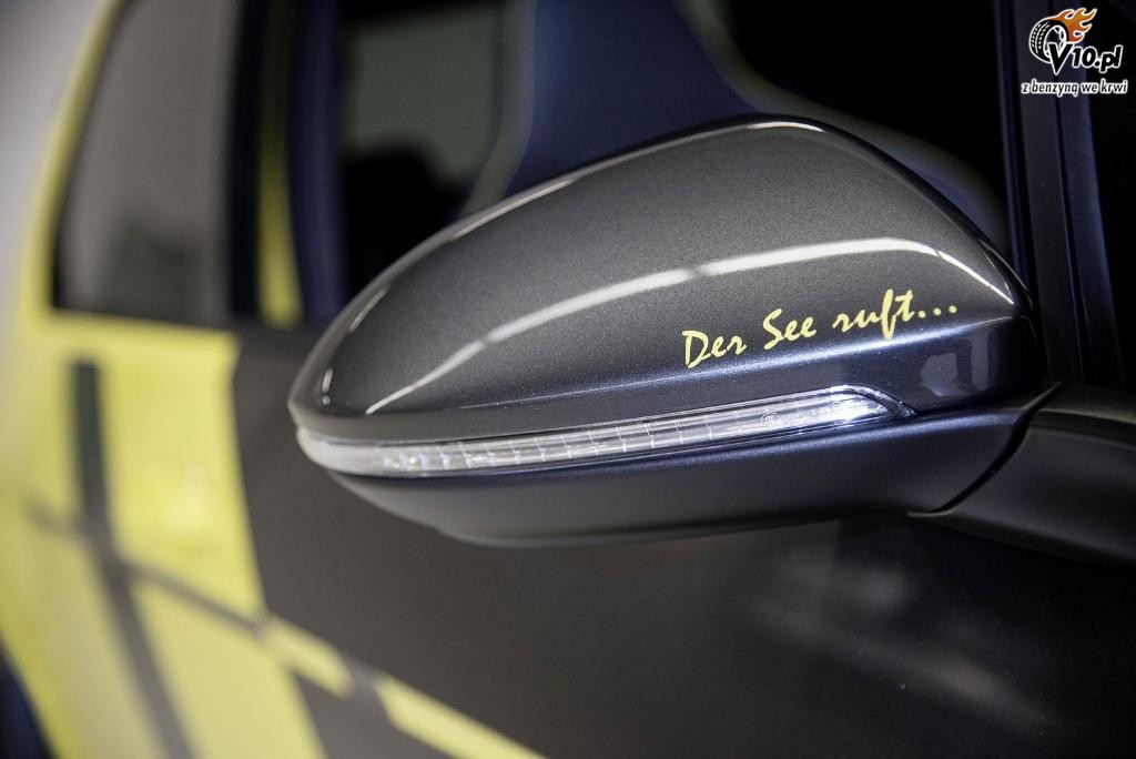 Volskwagen Golf GTI Dark Shine Concept