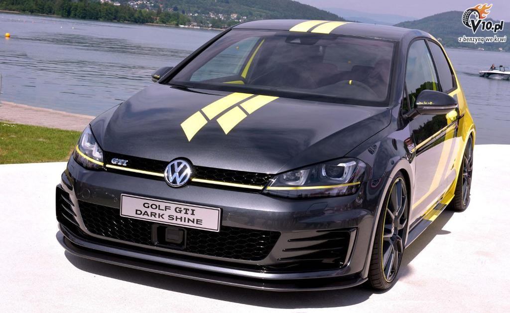 Volskwagen Golf GTI Dark Shine Concept