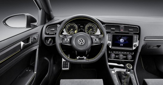 Volkswagen Golf R400