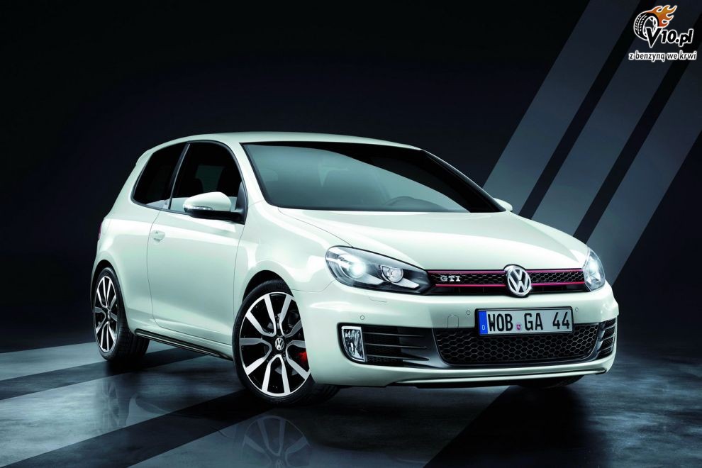 Volkswagen Golf GTI Adidas