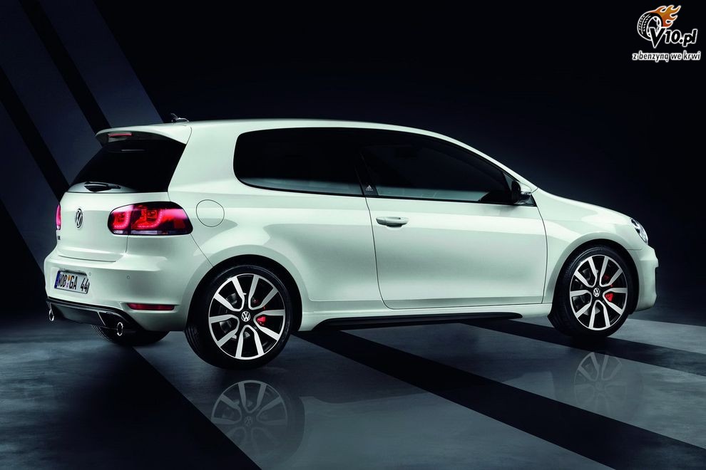 Nowy Volkswagen Golf GTI Adidas