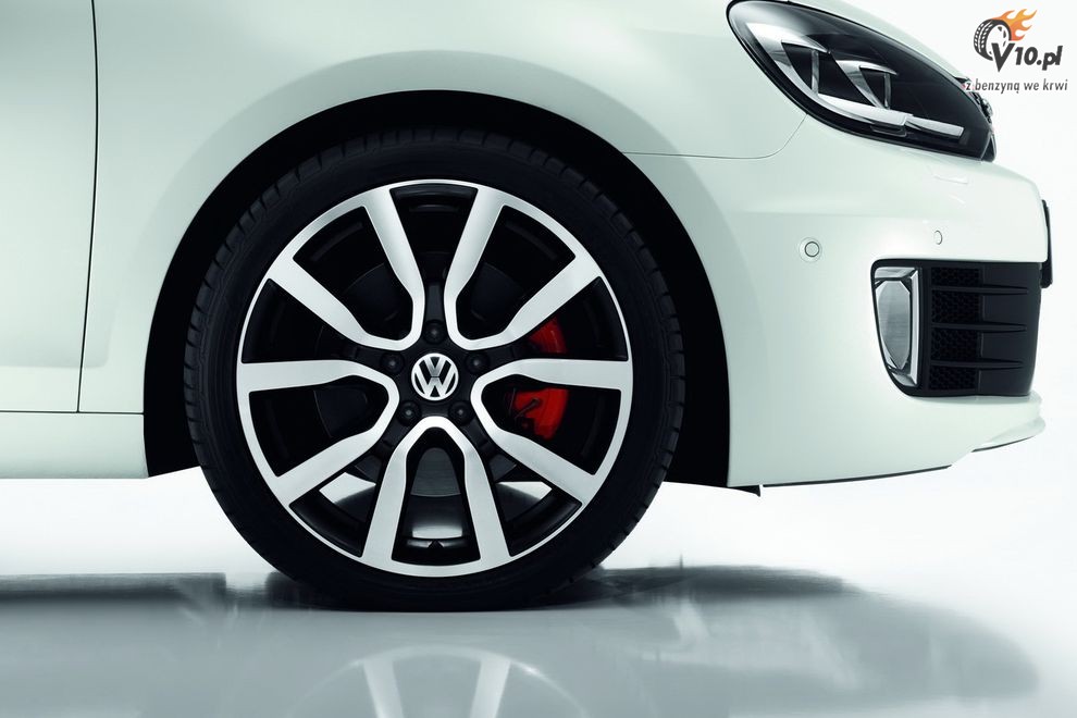 Nowy Volkswagen Golf GTI Adidas