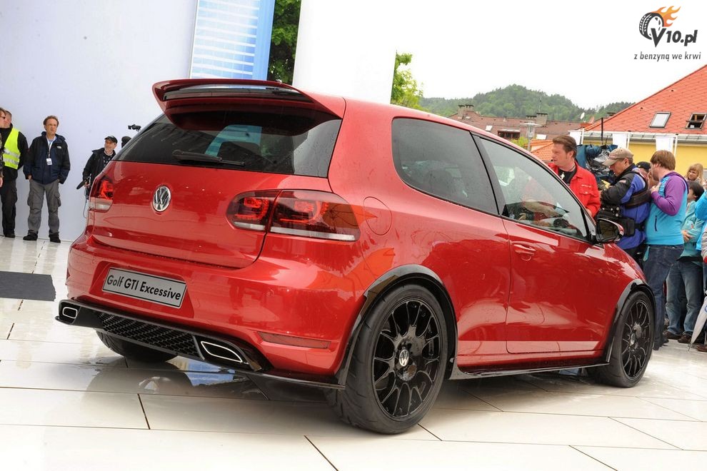 Nowy Volkswagen Golf GTI Excessive Study