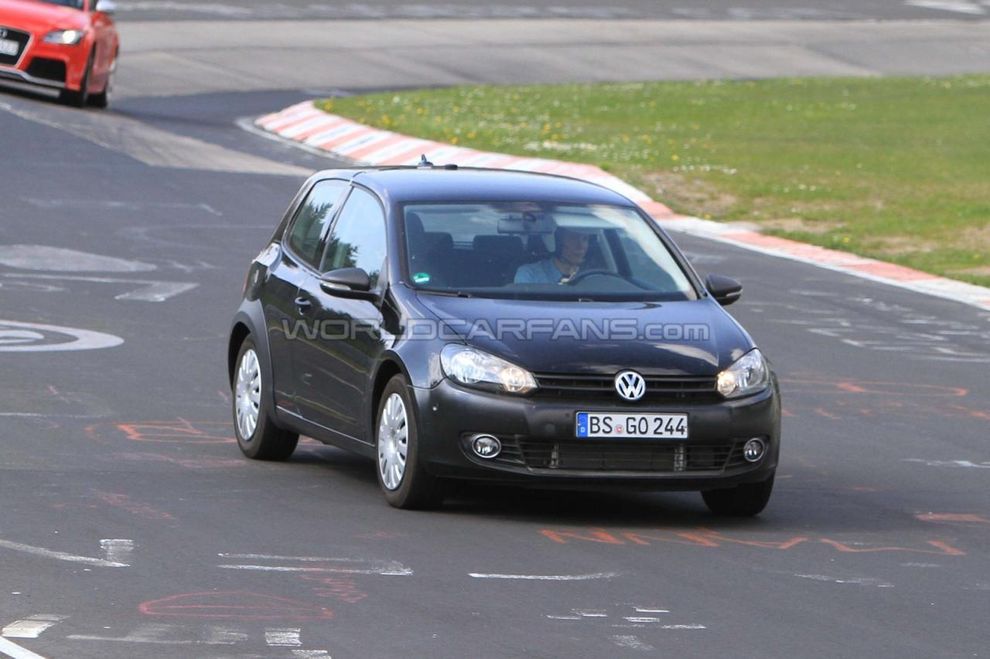 Nowy Volkswagen Golf pojawi si jeszcze w 2012 r.?