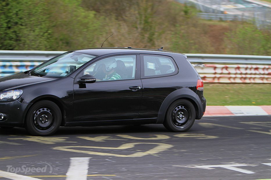 Nowy Volkswagen Golf VII - zdjcie szpiegowskie