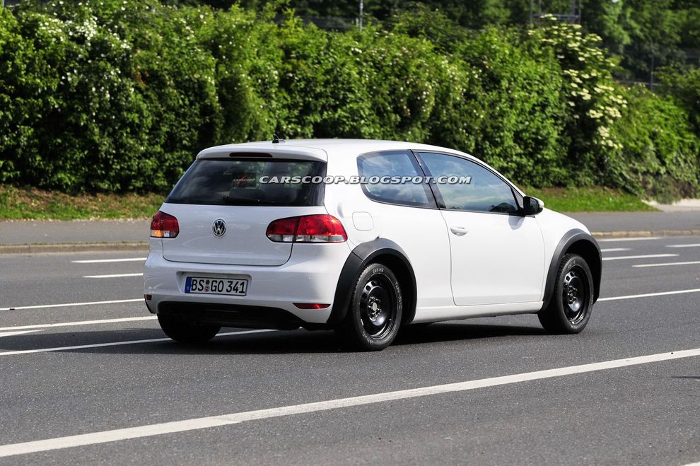 Nowy Volkswagen Golf VII - zdjcie szpiegowskie